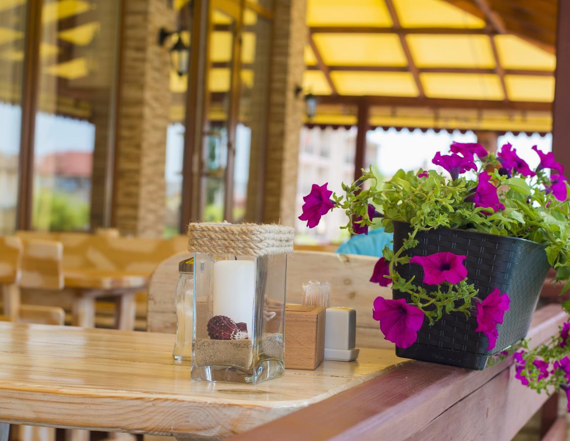 Kovcheg Hotel Bugaz Exterior foto